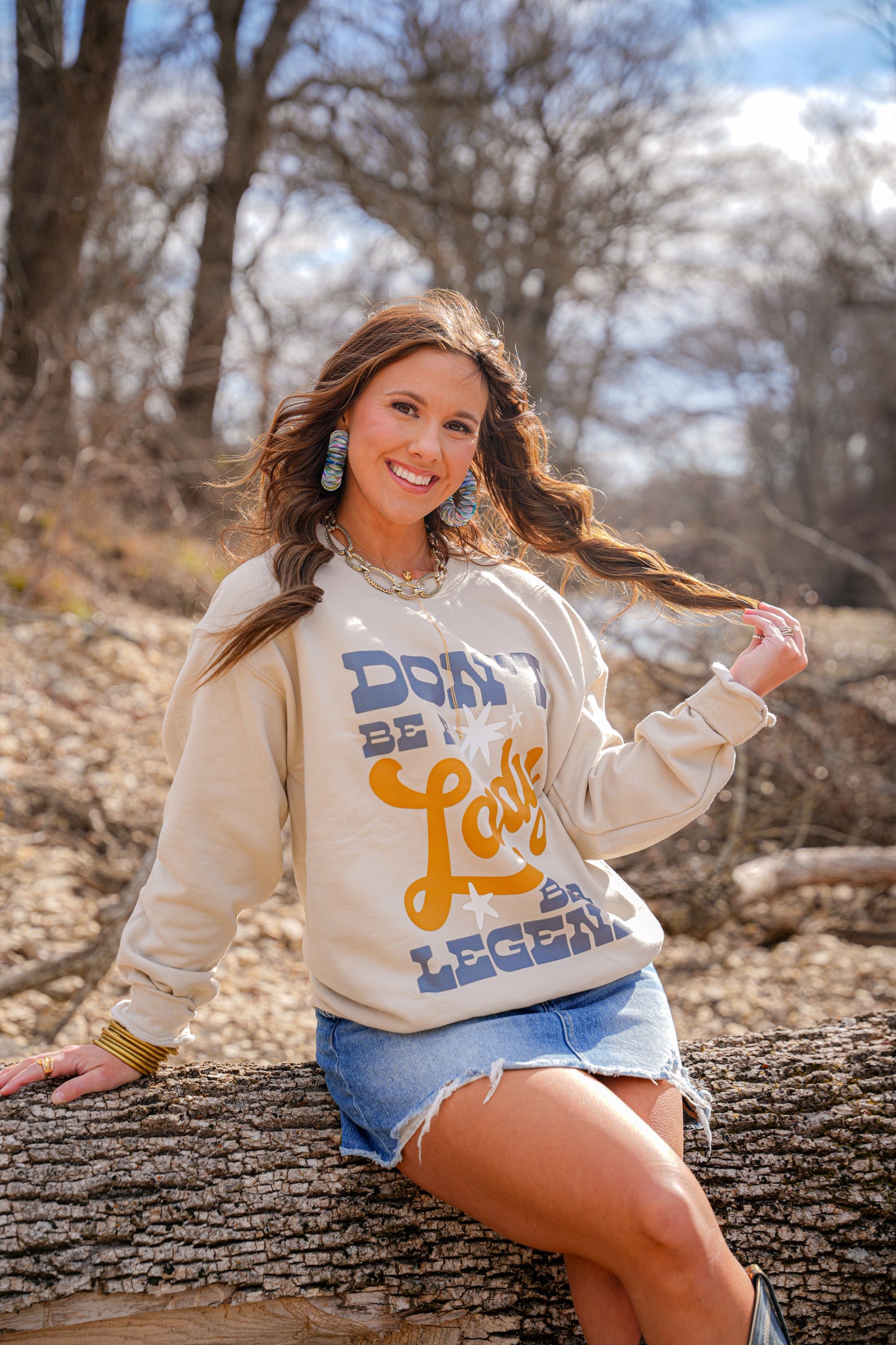 BE A LEGEND CREWNECK