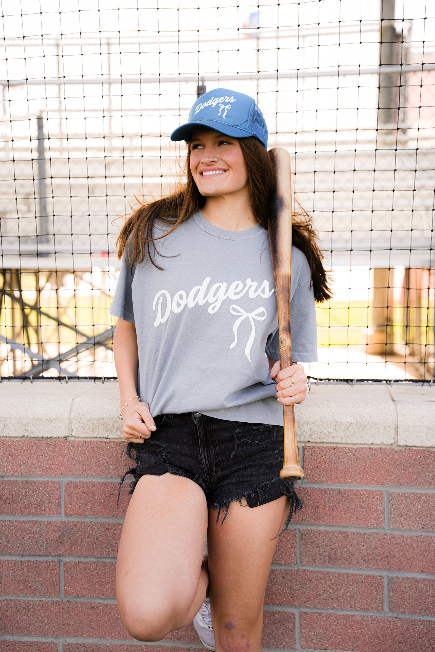 SCRIPT & BOW CUSTOM TEE
