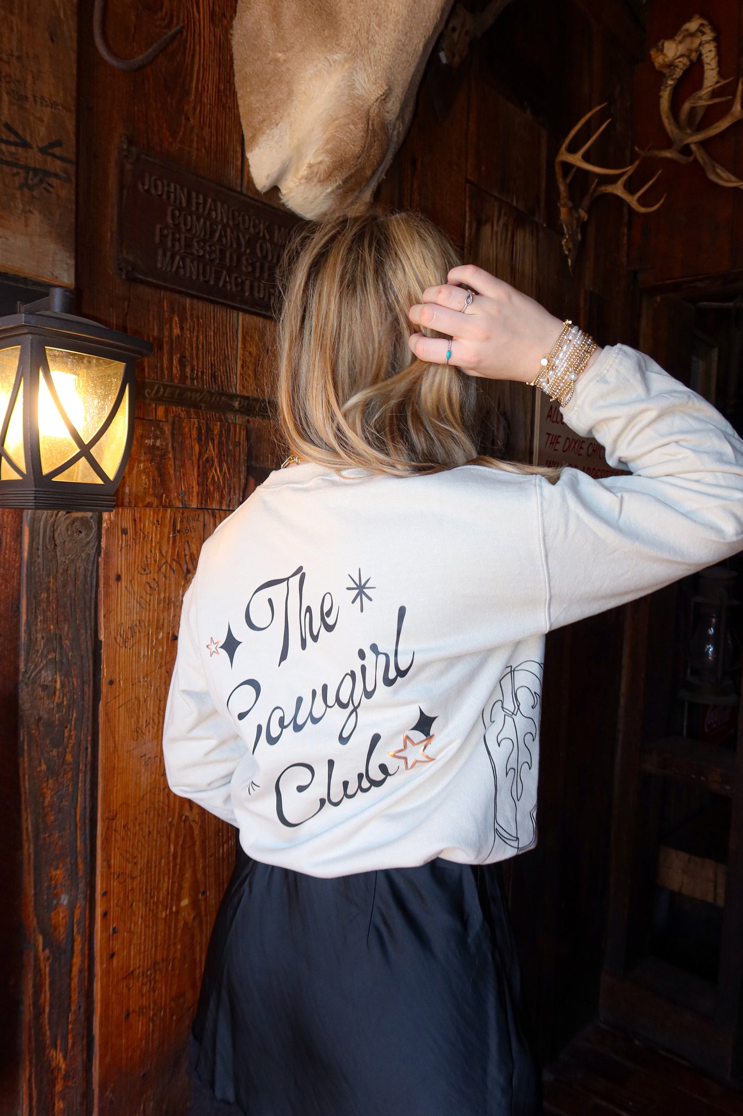THE COWGIRL CLUB CREWNECK