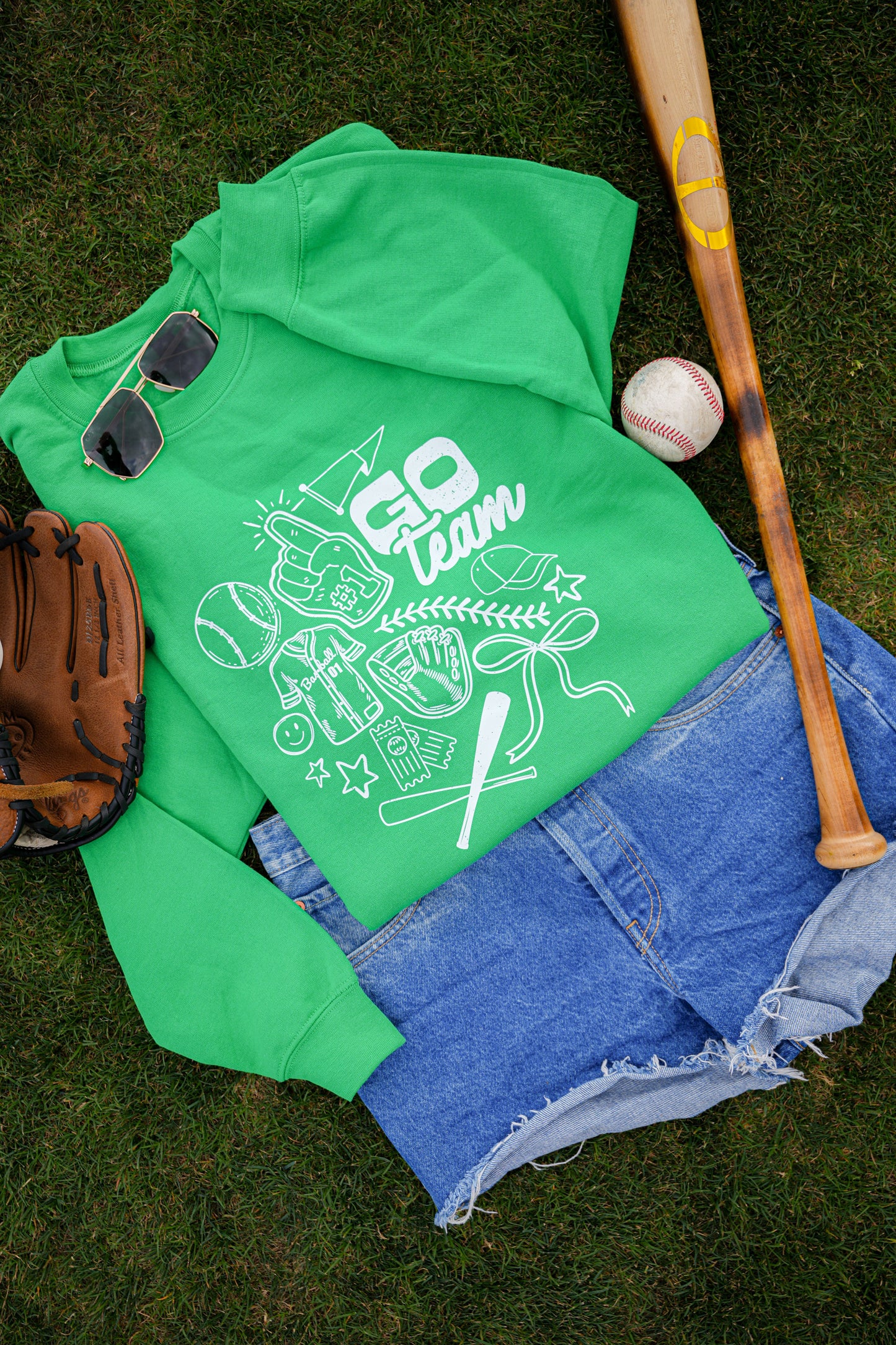 GO TEAM ICON TEE | CREWNECK