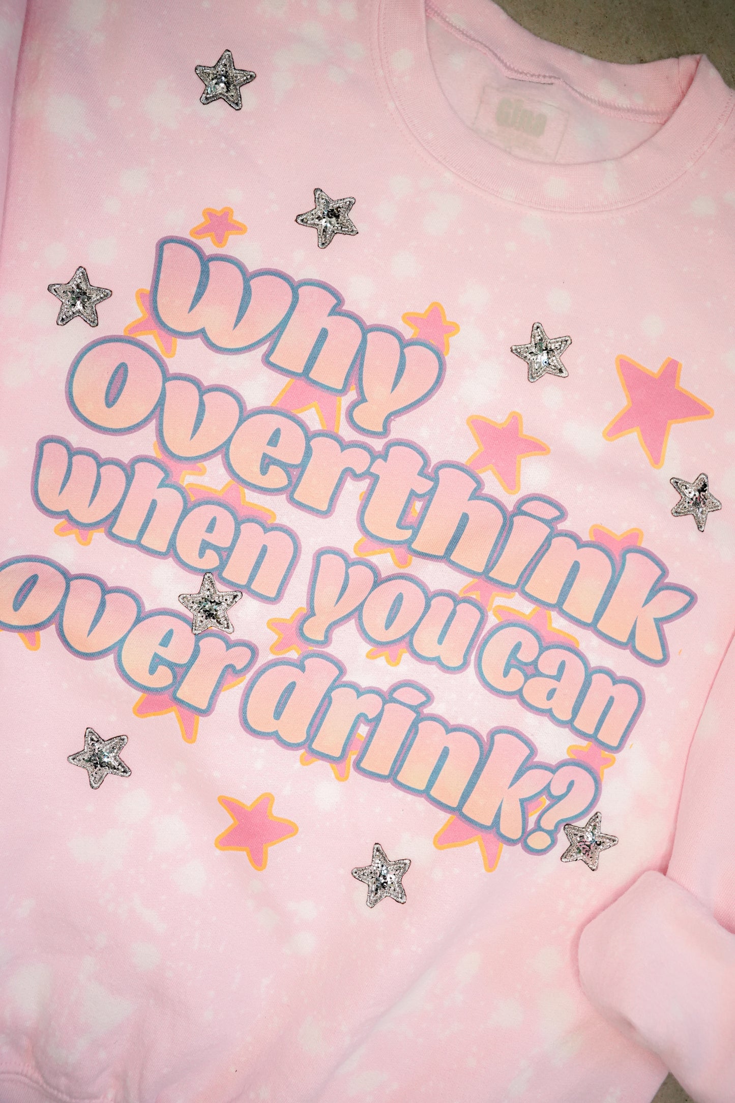 OVER DRINK CREWNECK