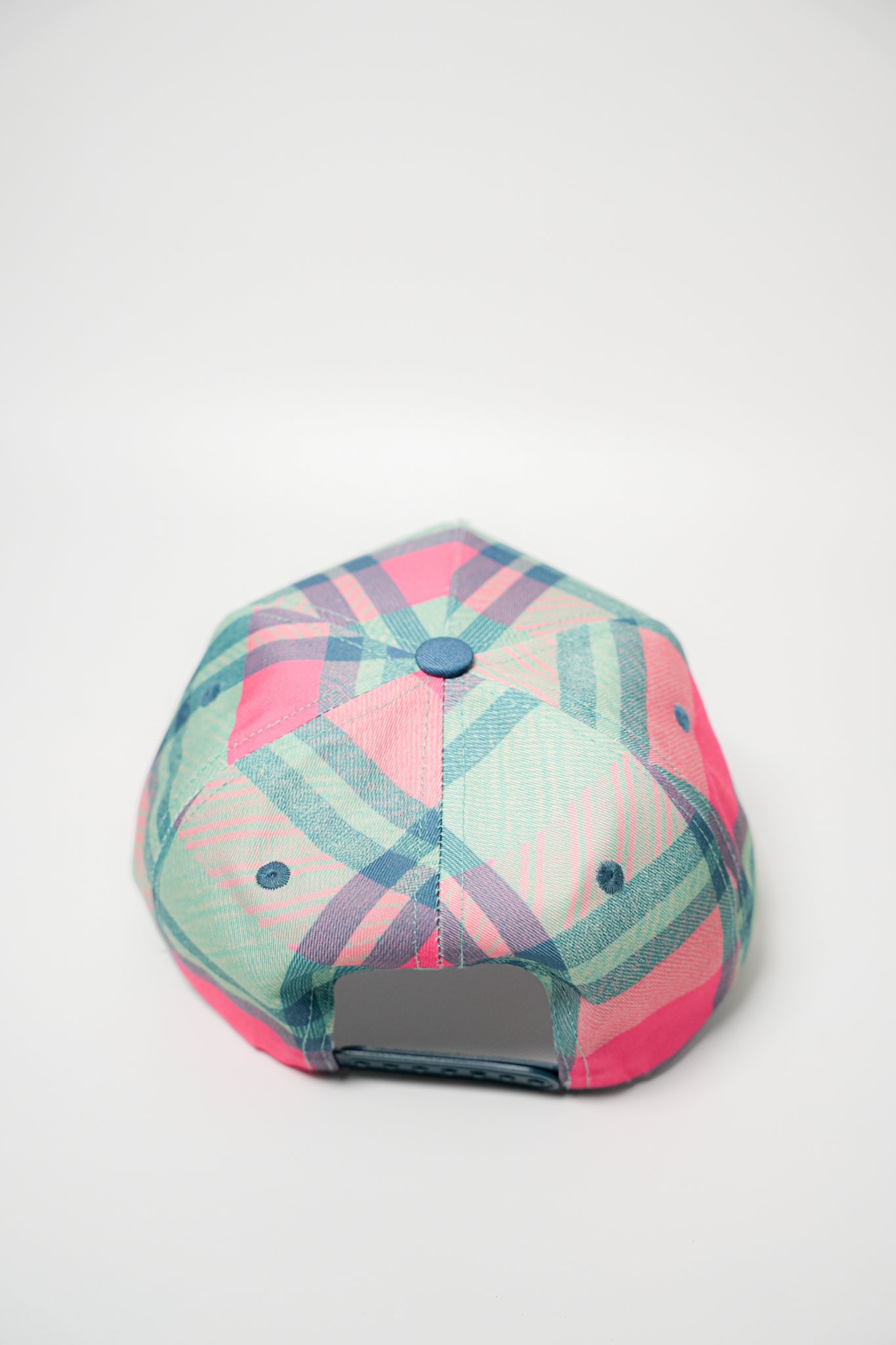 PLAID HORSESHOE CANVAS CAP