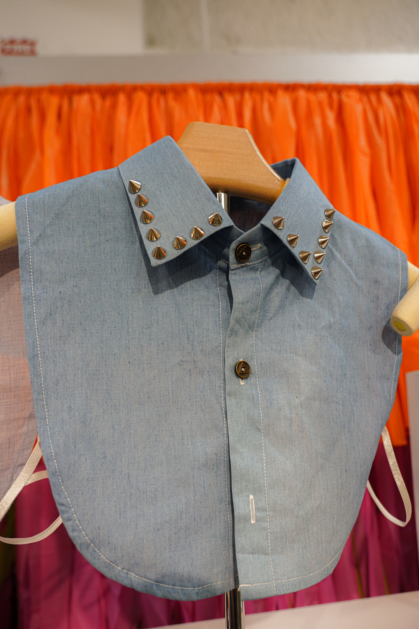 CORPORATE COLLAR