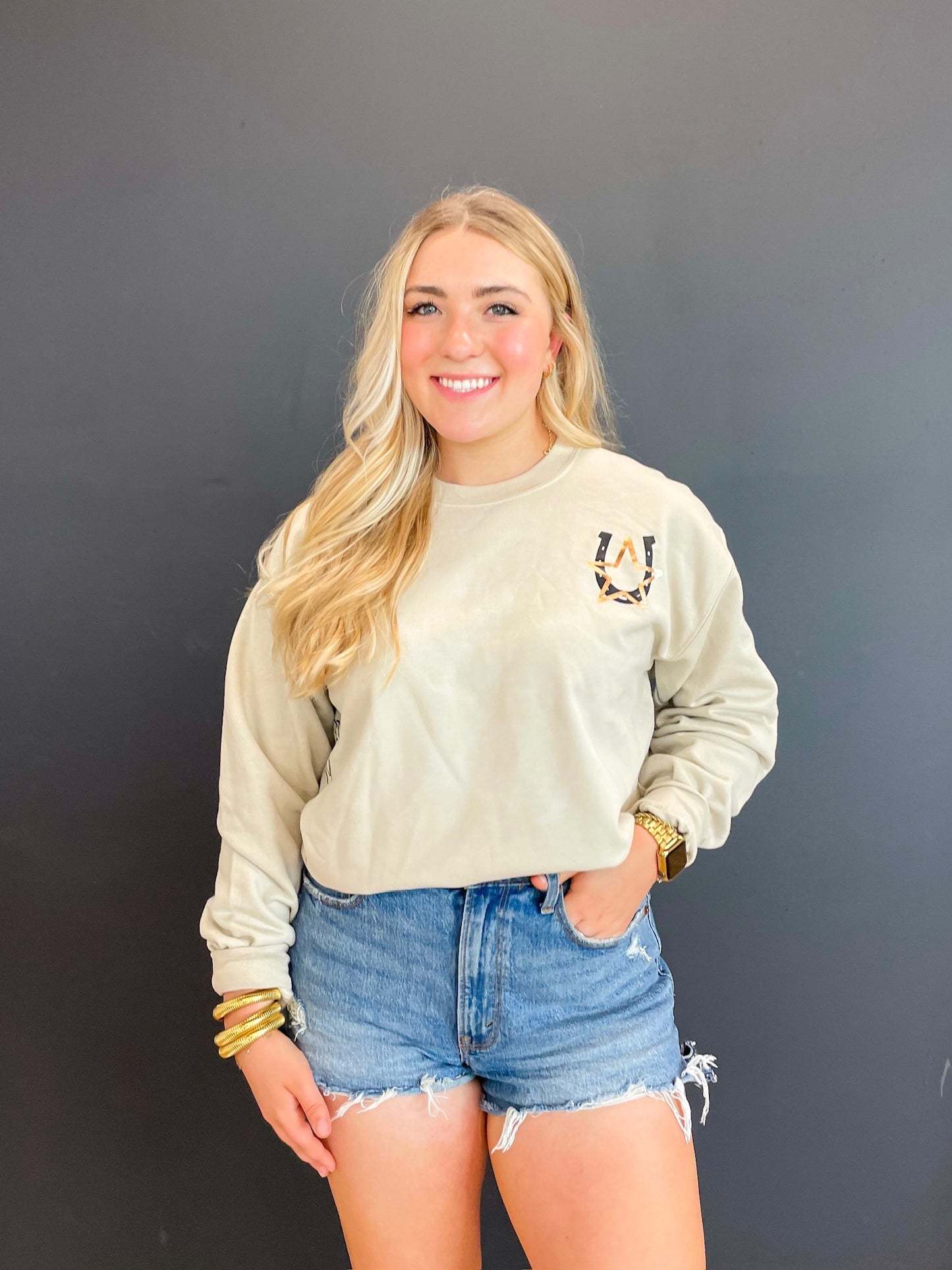 THE COWGIRL CLUB CREWNECK