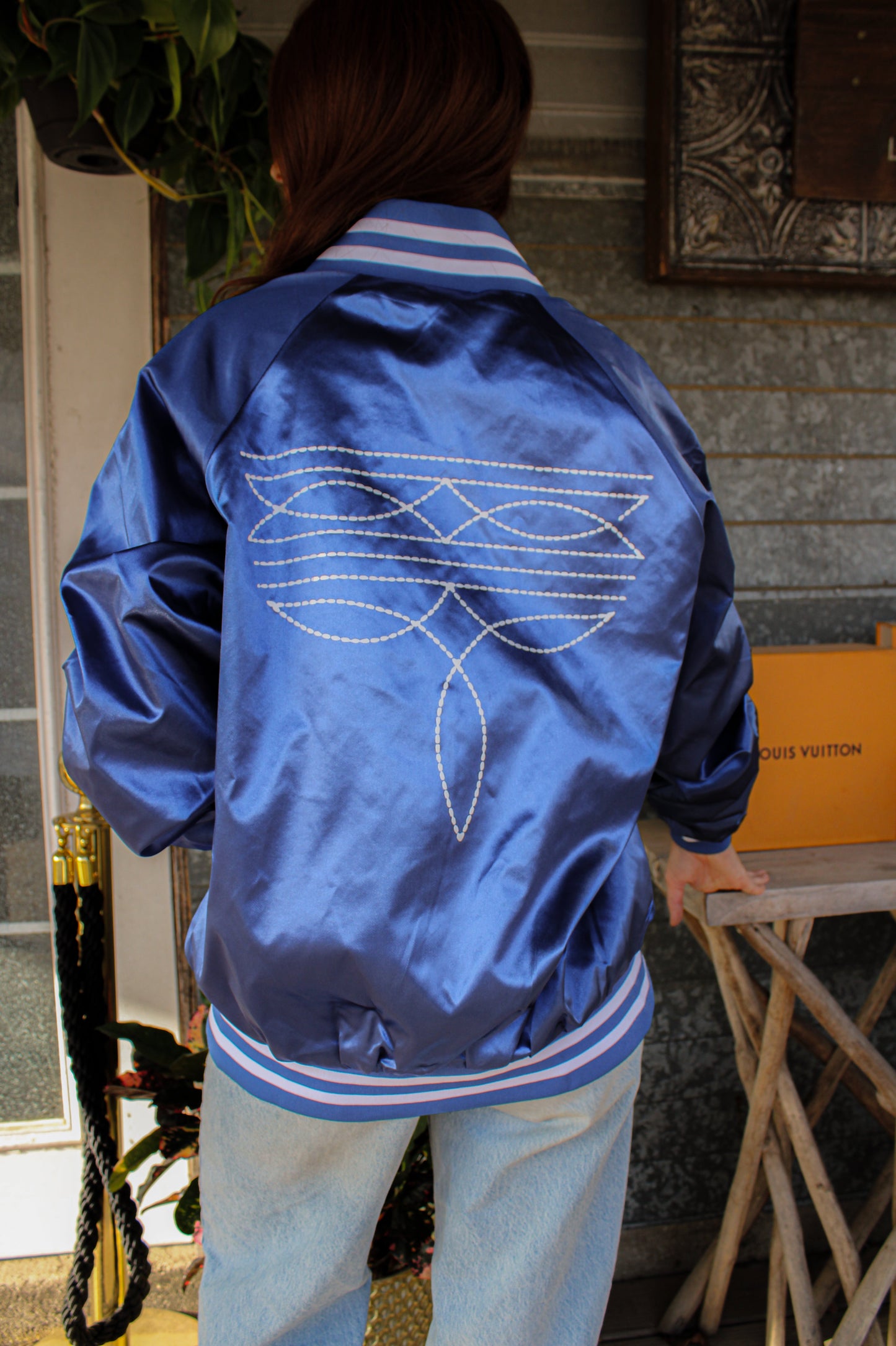 BOMBER JACKET