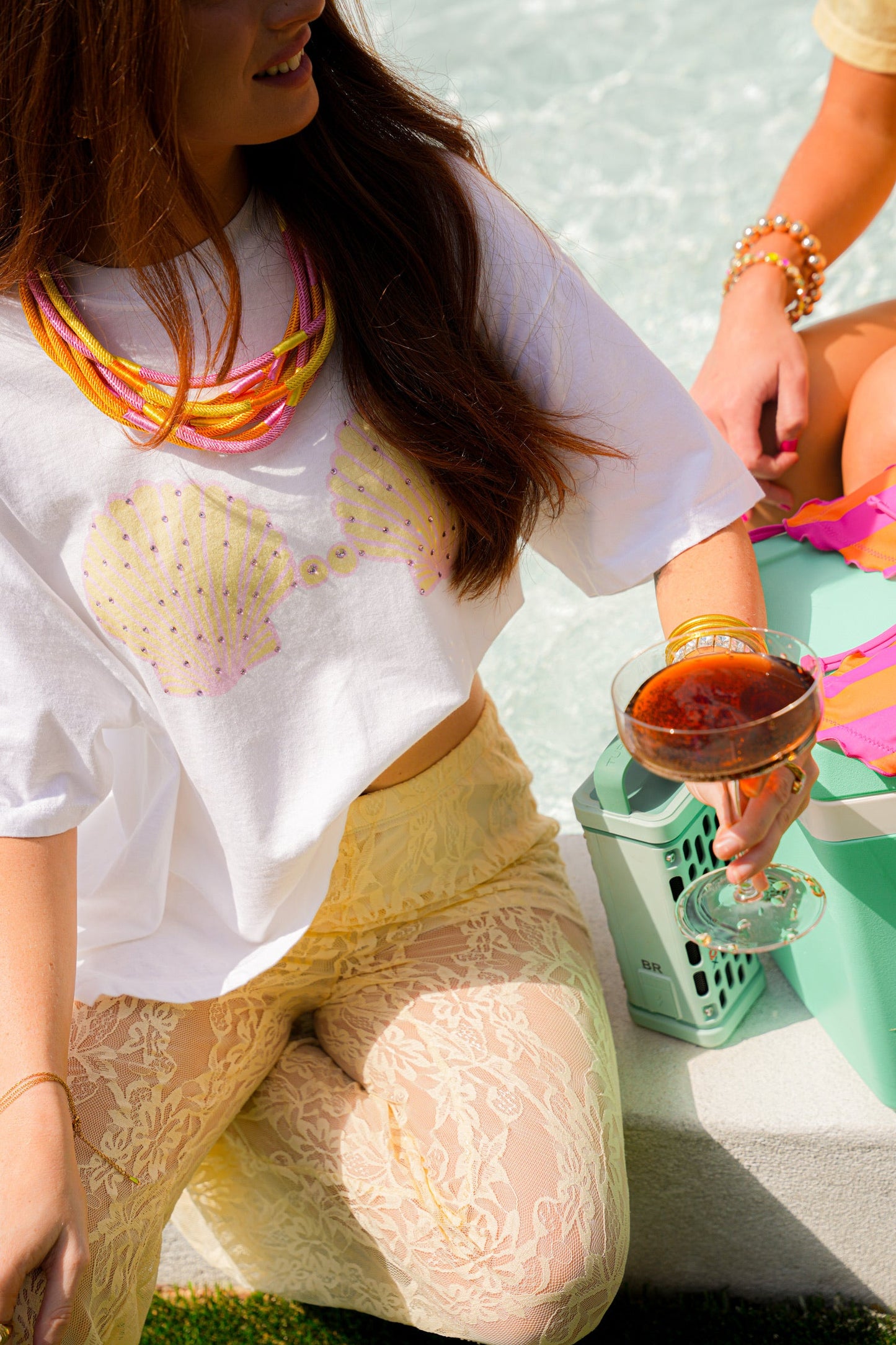 SEASHELL BIKINI TEE | CREWNECK