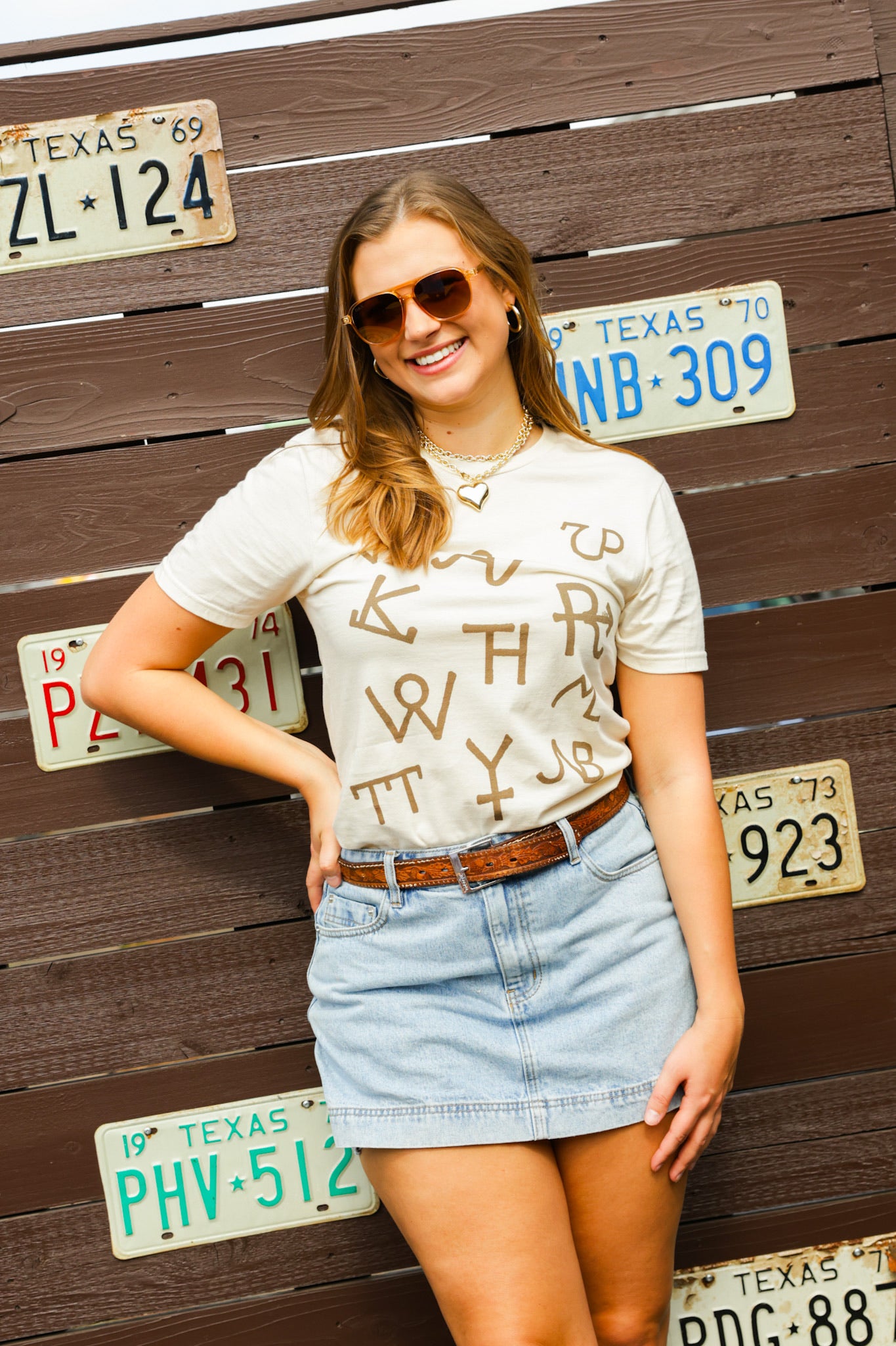 GINA BRAND TEE | CREWNECK