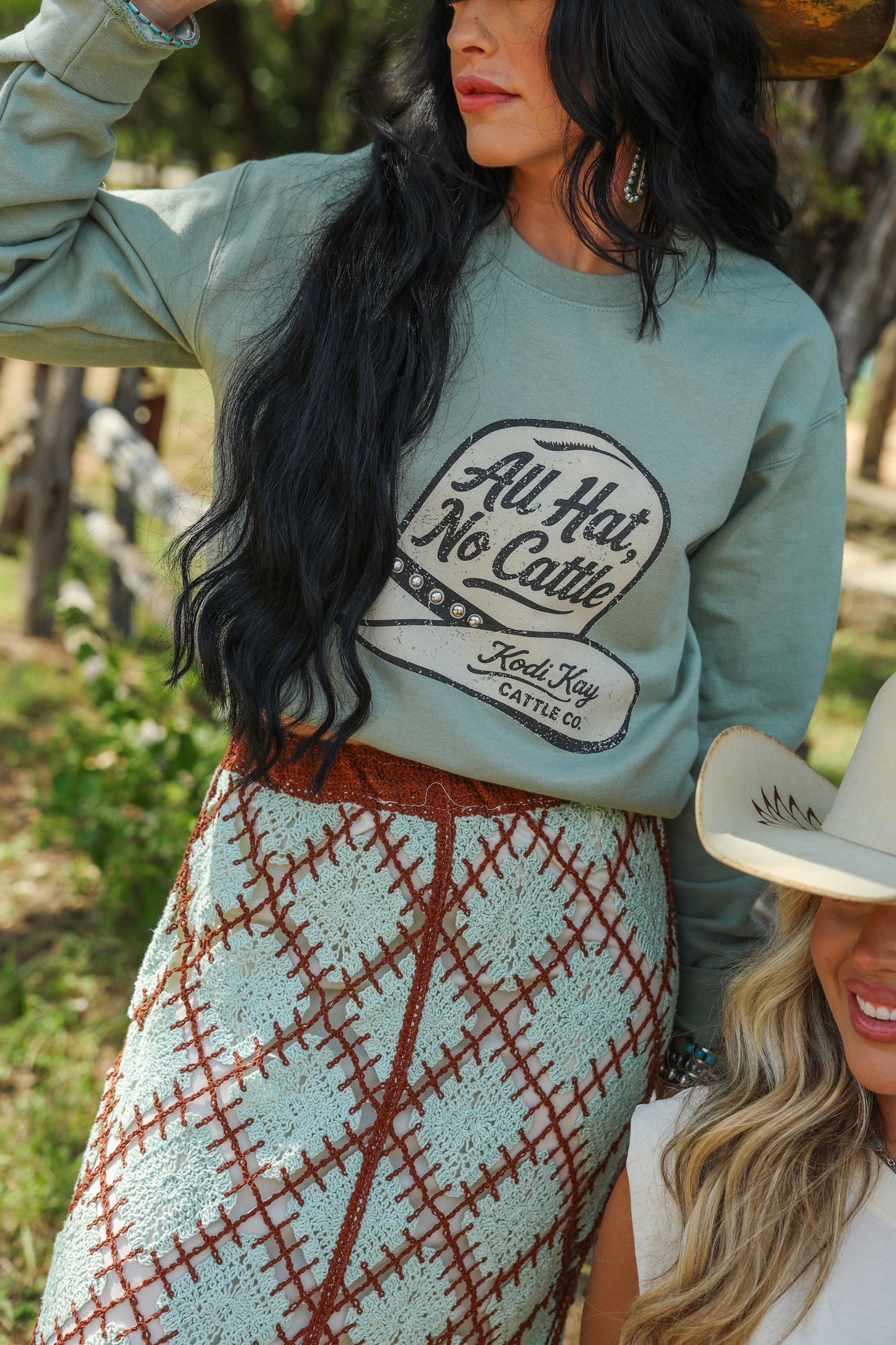 ALL HAT, NO CATTLE TEE | CREWNECK