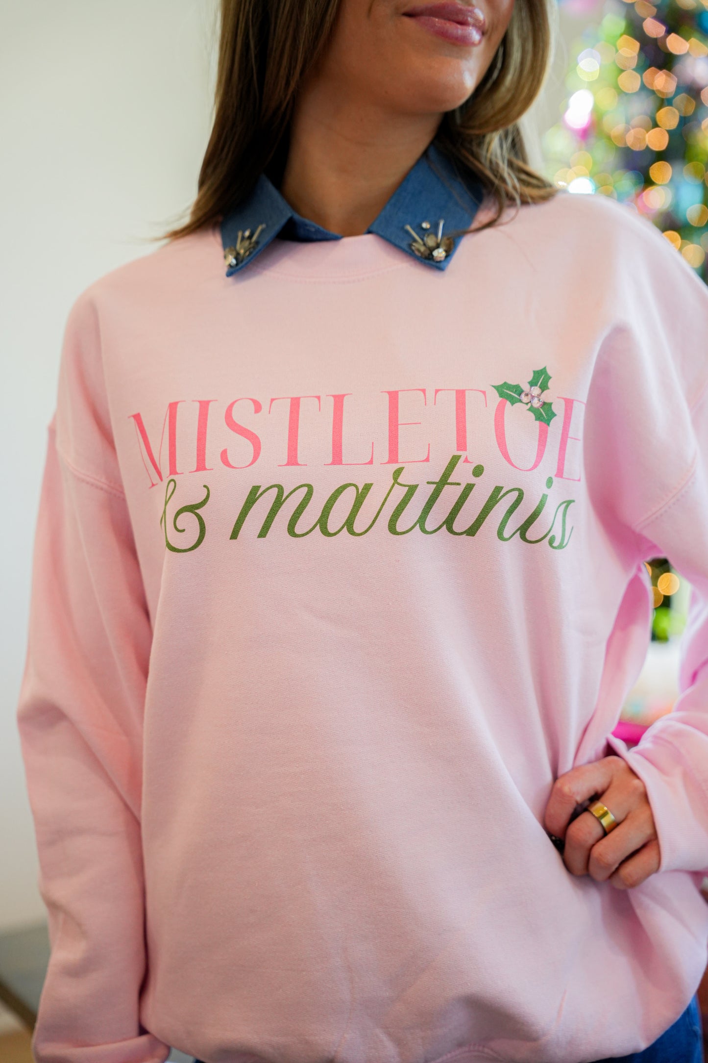 MISTLETOE & MARTINIS TEE