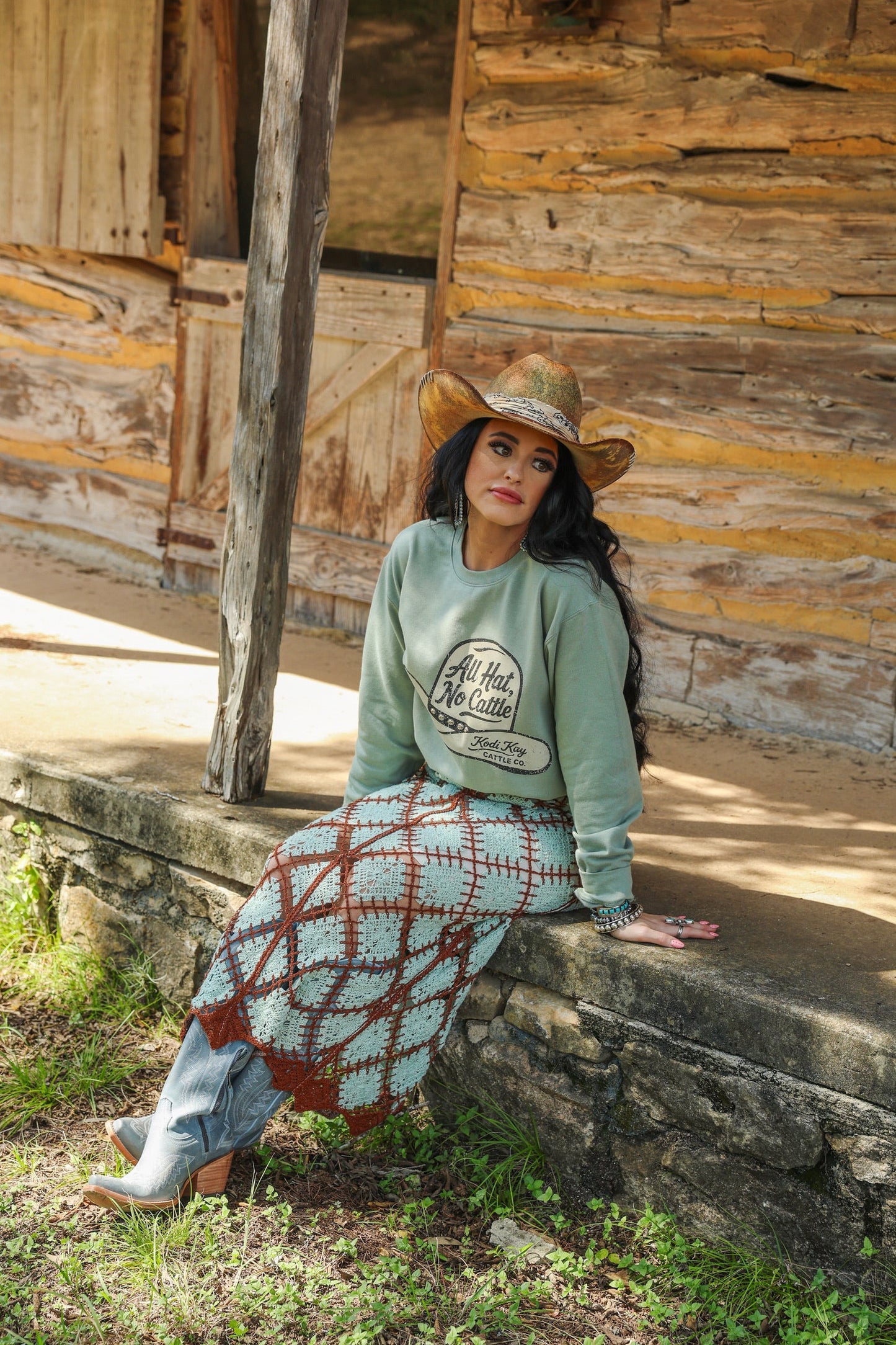 ALL HAT, NO CATTLE TEE | CREWNECK