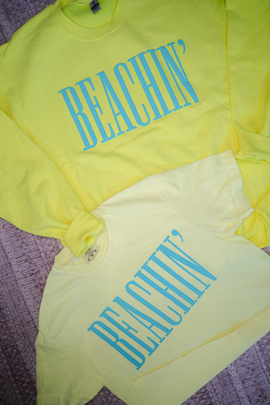BEACHIN' TEE