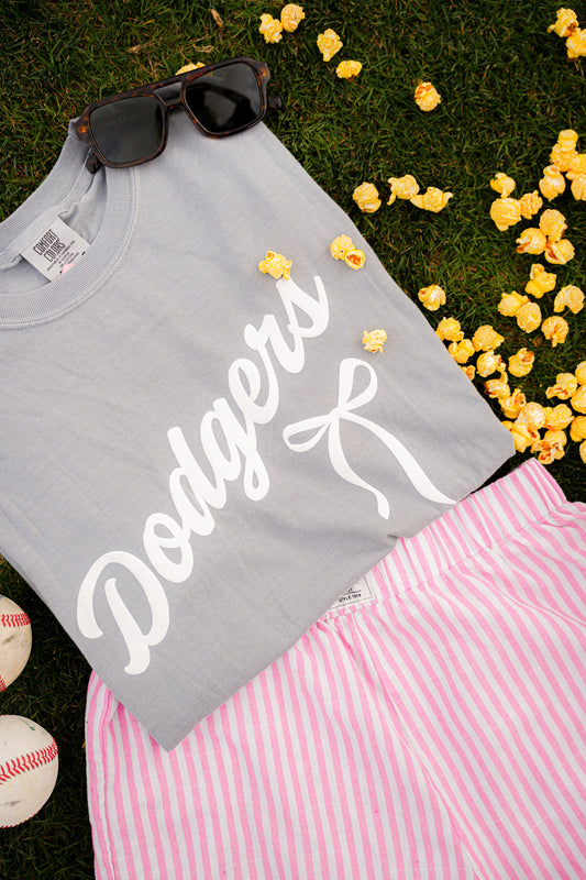 SCRIPT & BOW CUSTOM TEE