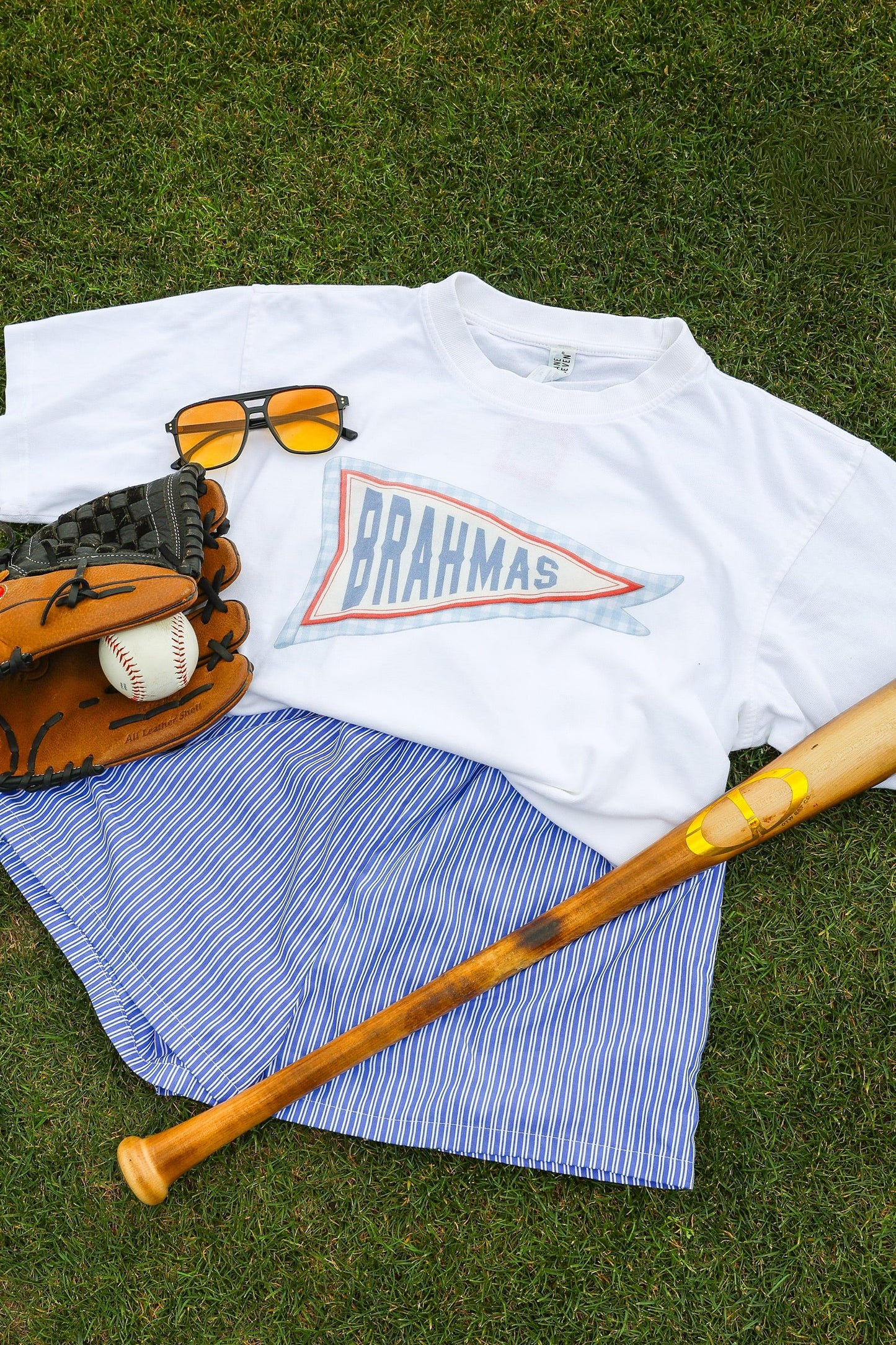 TEAM FLAG CUSTOM TEE