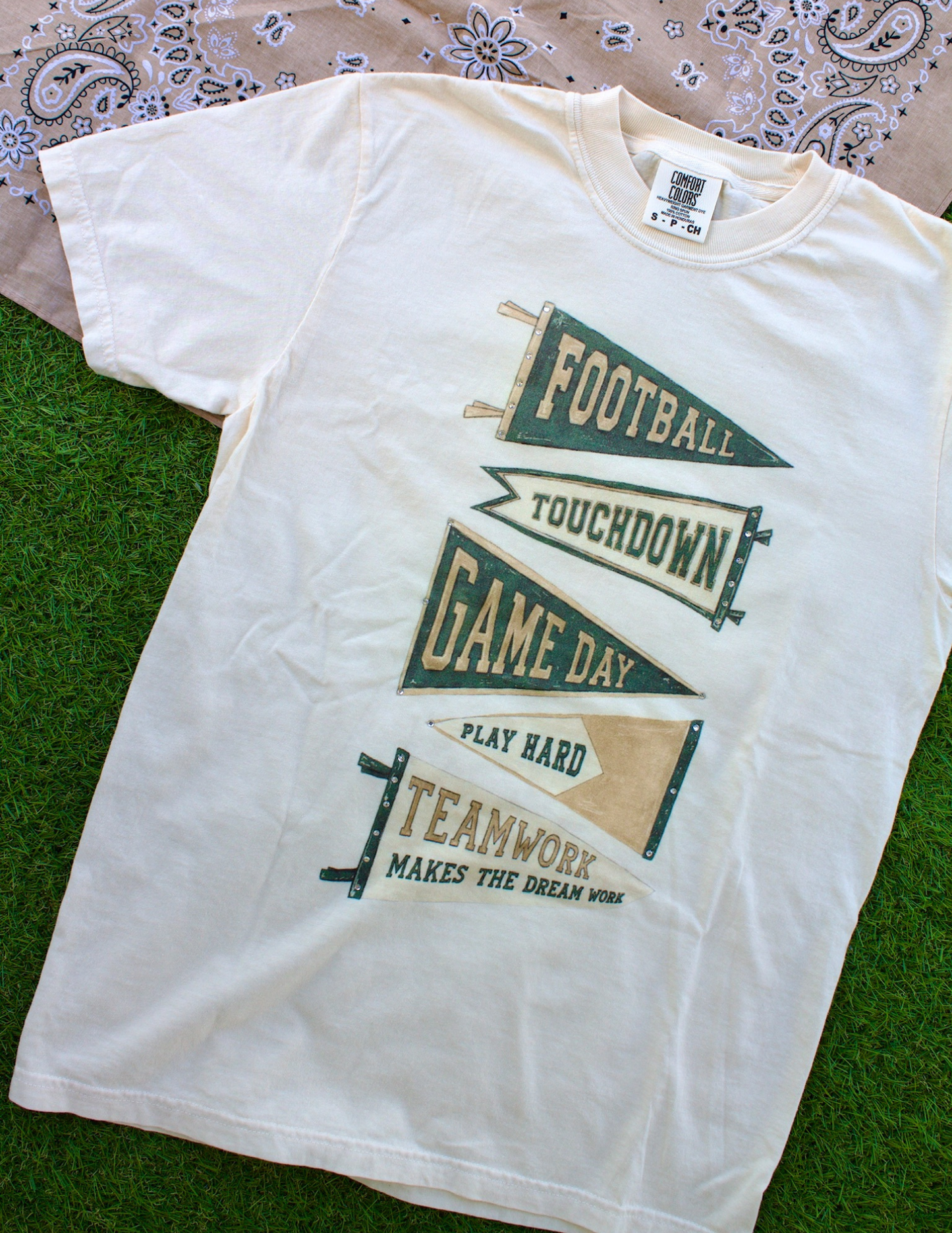VINTAGE VICTORY TEE