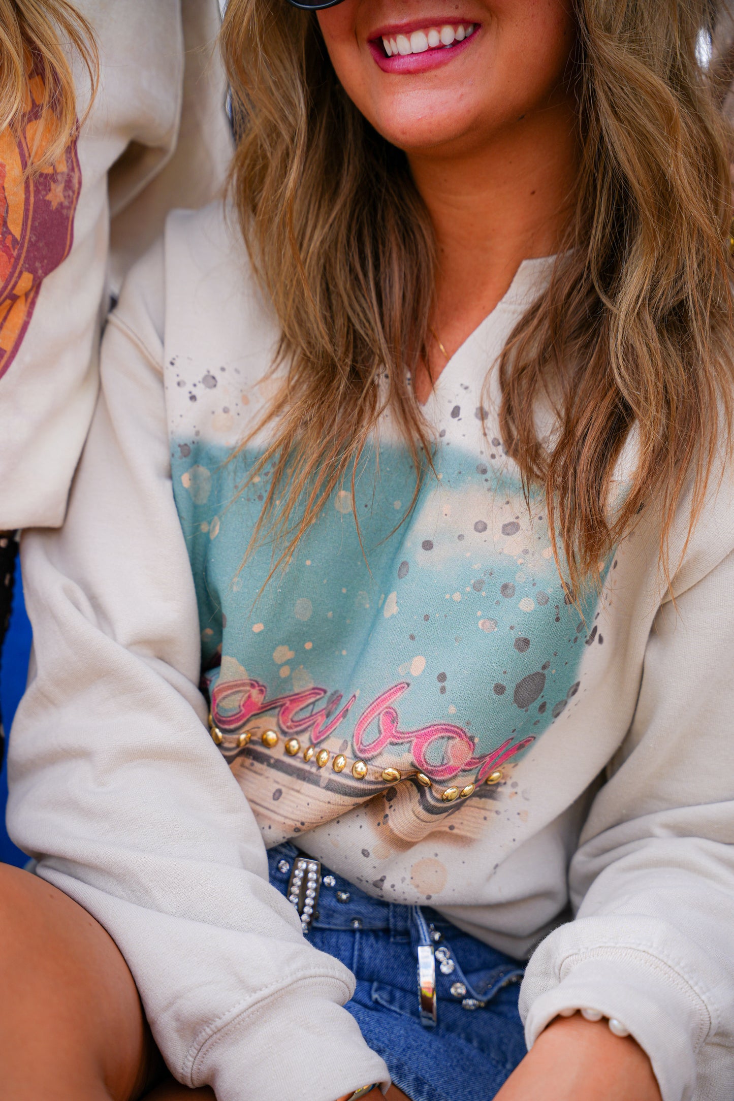 GINA PINK LABEL COWBOY NEON TEE | CREWNECK