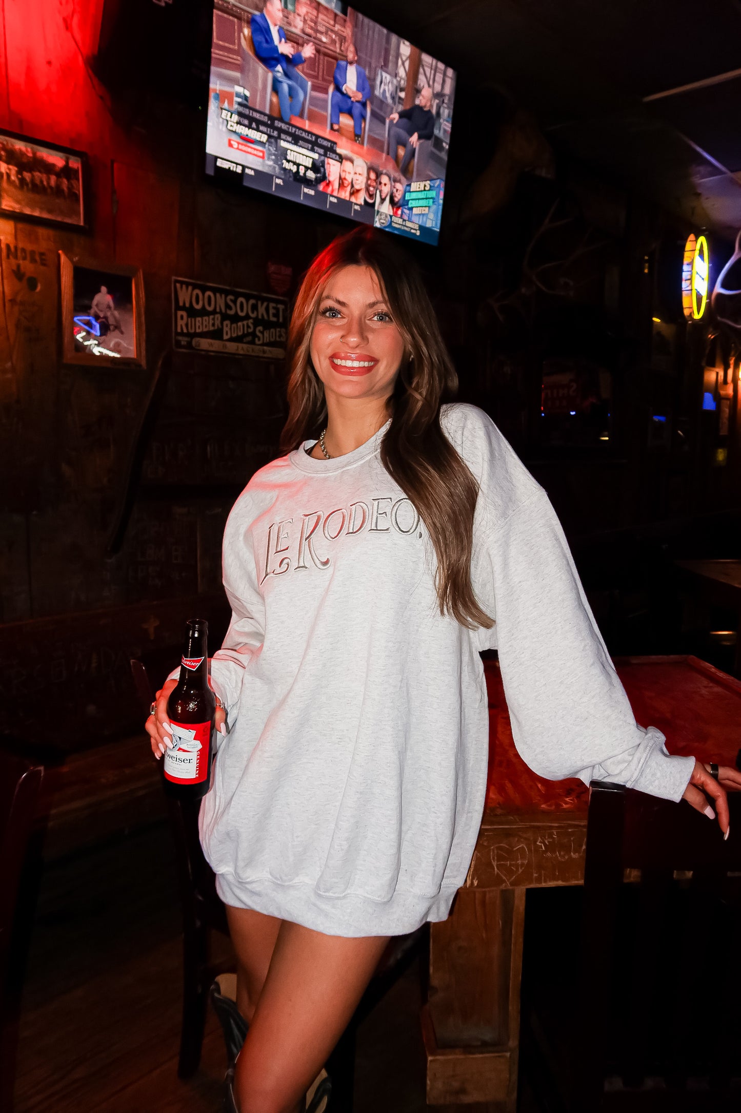 LE RODEO CREWNECK