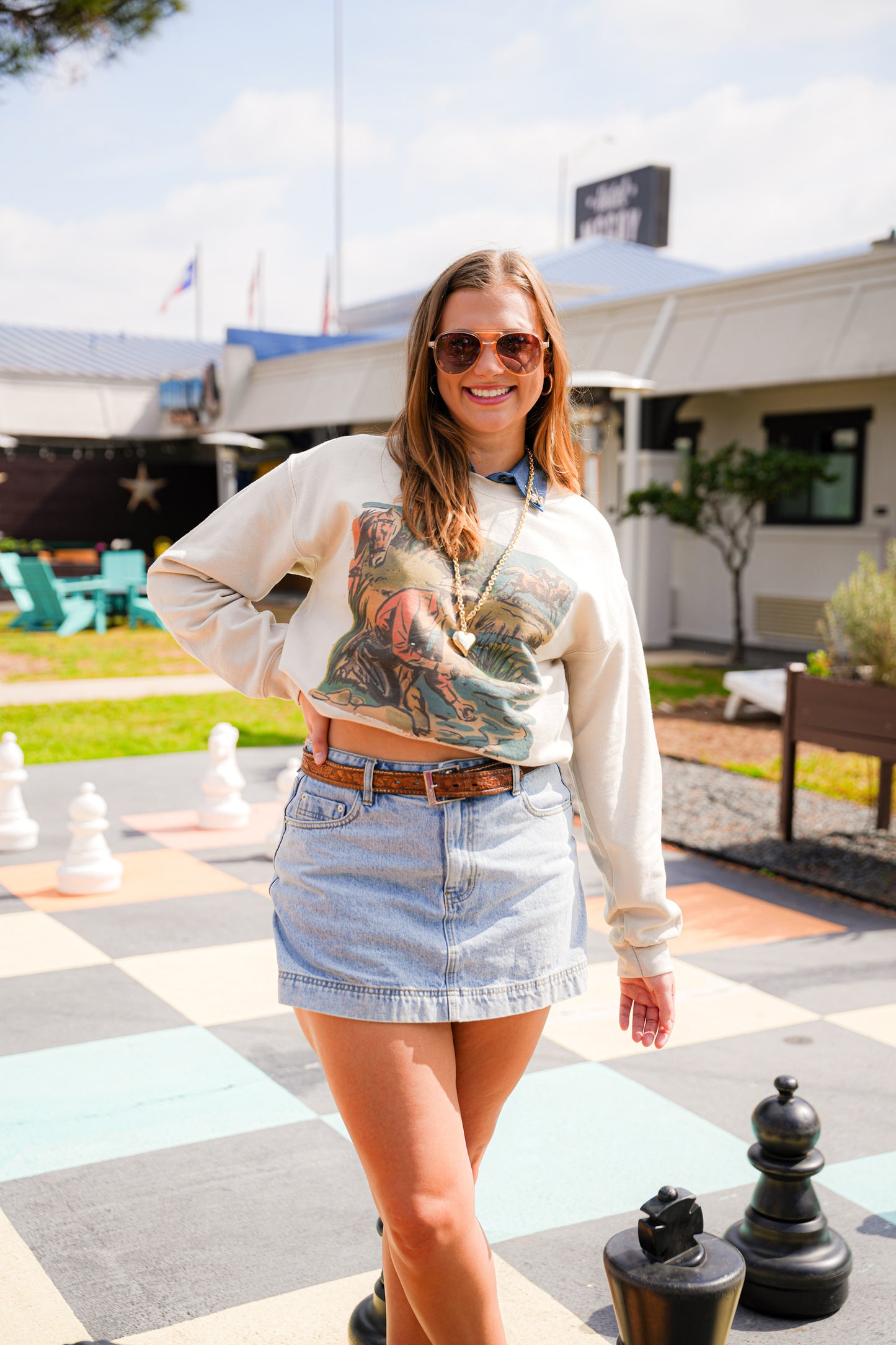 GINA RIVERSIDE COWBOY CREWNECK