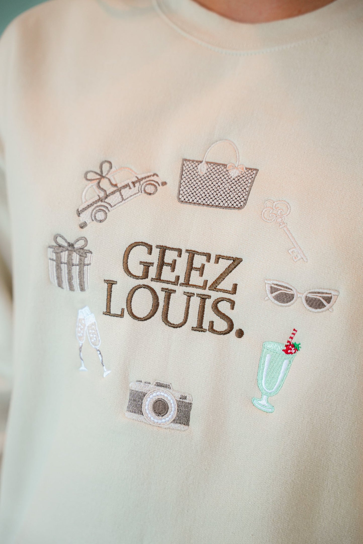 GEEZ LOUIS CREWNECK