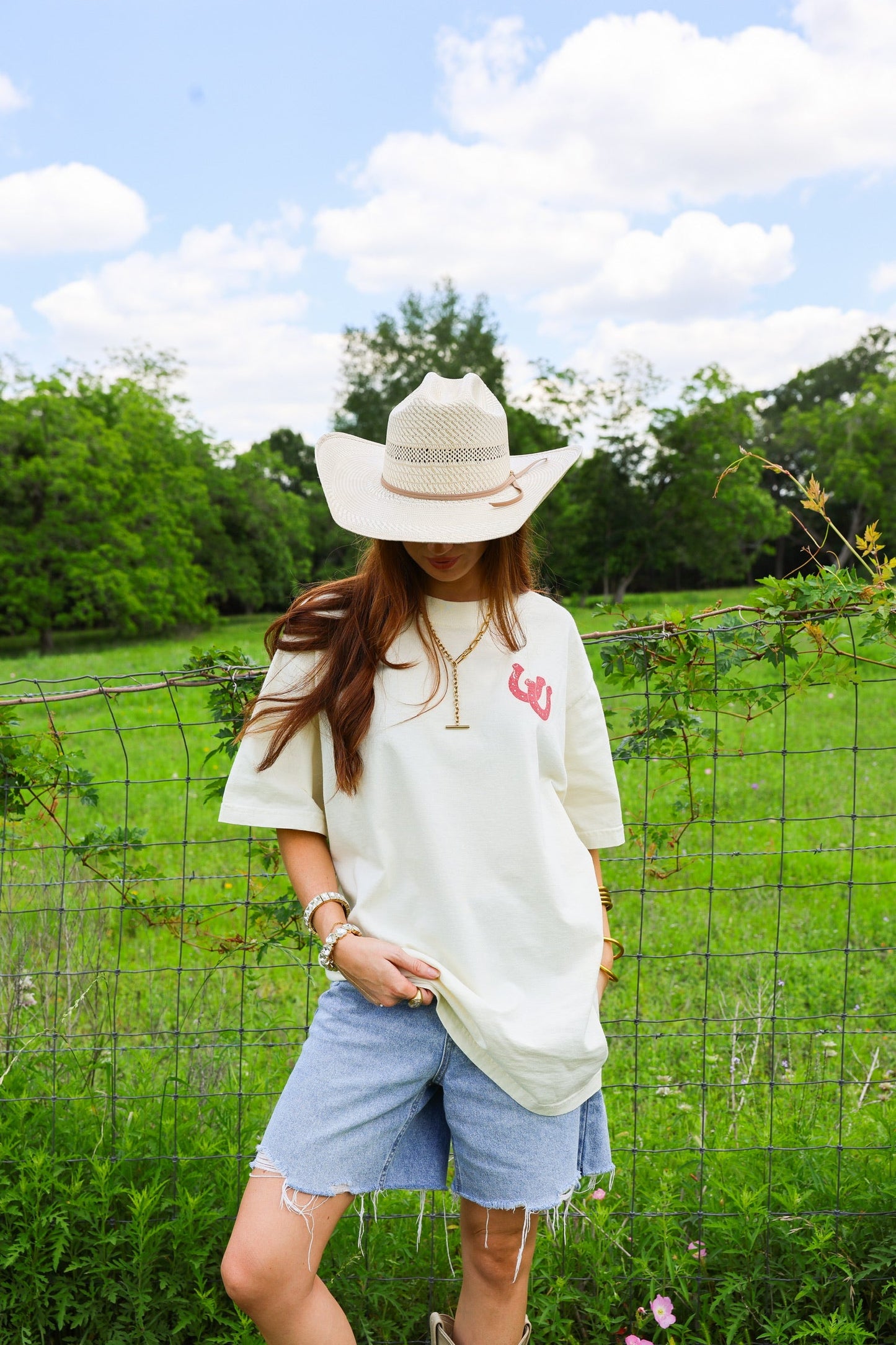 IF LOST RETURN TO THE NEAREST RODEO TEE