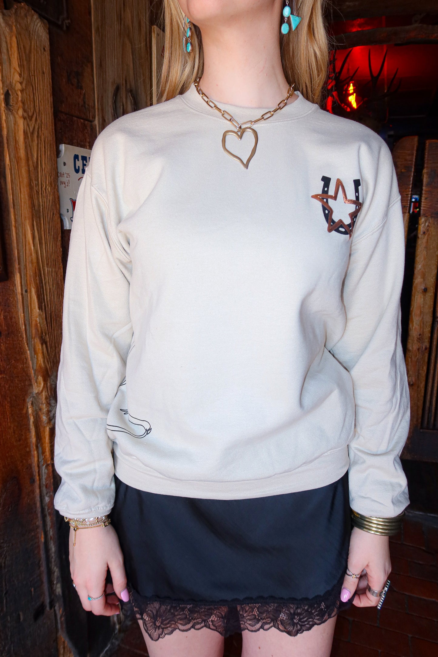 THE COWGIRL CLUB CREWNECK