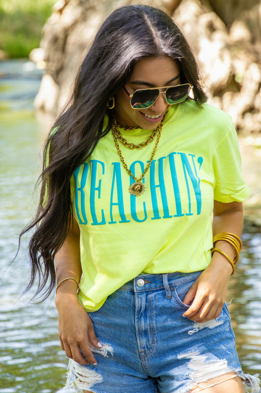 BEACHIN' TEE