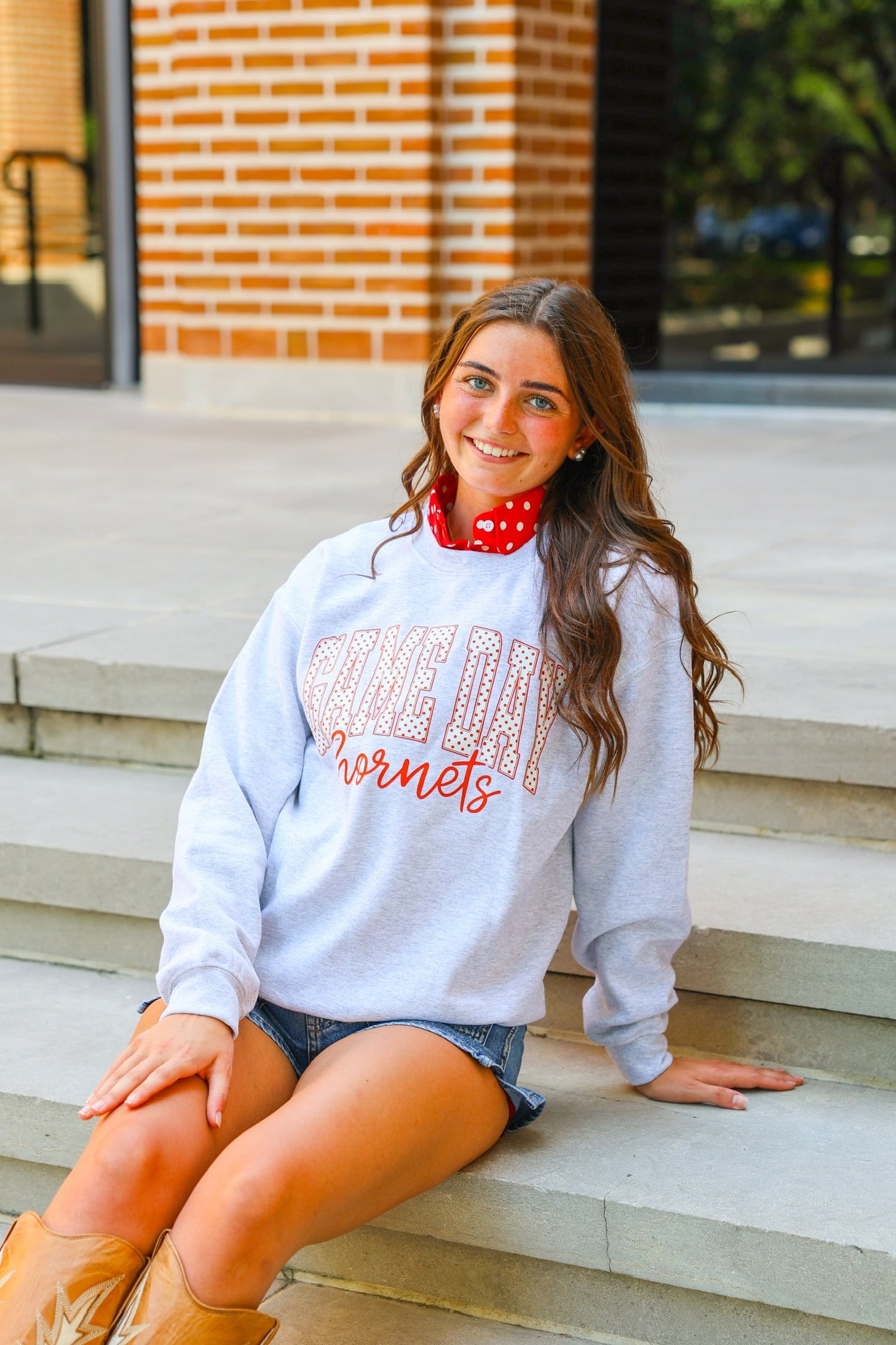 GAME DAY CLASSIC TEE | CREWNECK