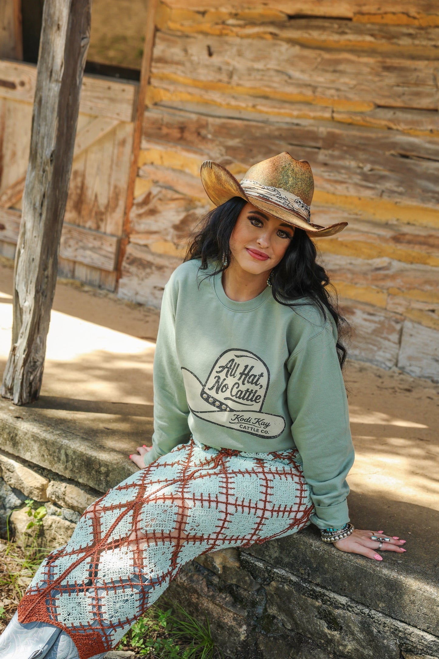 ALL HAT, NO CATTLE TEE | CREWNECK